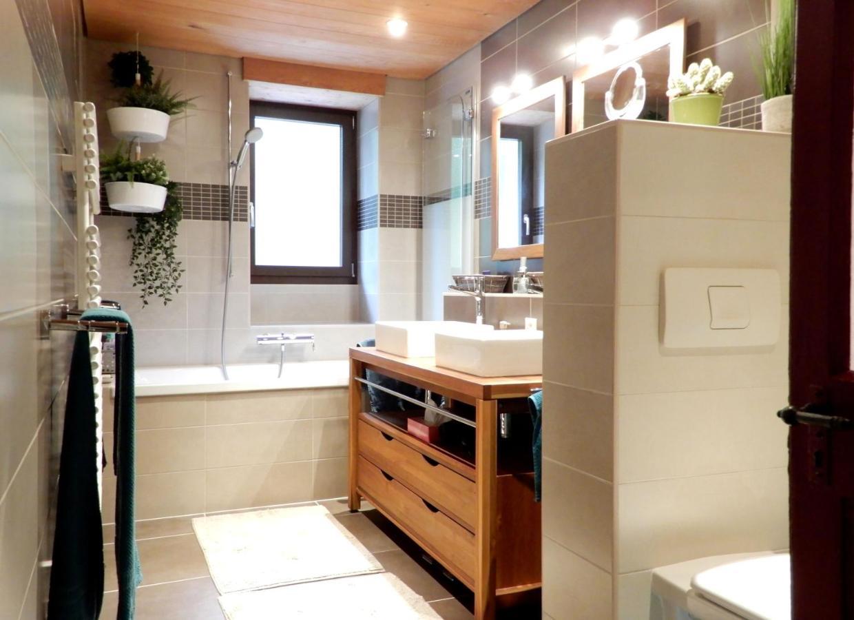 Chambres D'Hotes T'22 Fleurier Exterior foto